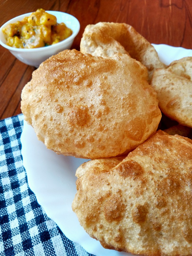 Bedmi Poori | Urad Dal Poori | Indian Breakfast Recipe | Tempting Treat