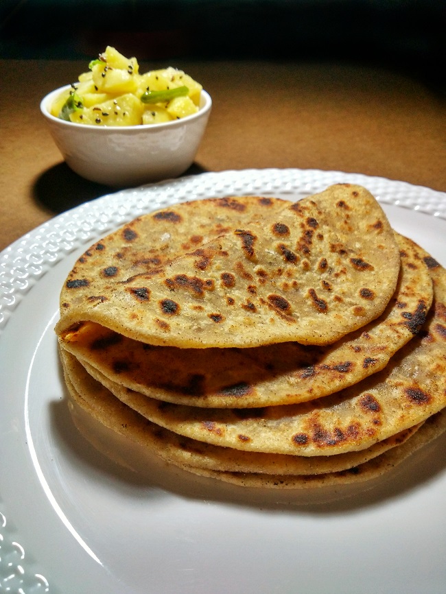 Onion Paratha with Bengali Sada Aloo