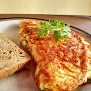 Cheesy Chicken filled Omelette | Garlic Chicken Omelette