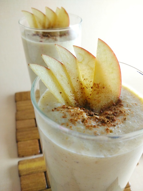 Apple Pie Smoothie | Apple Cinnamon Milkshake