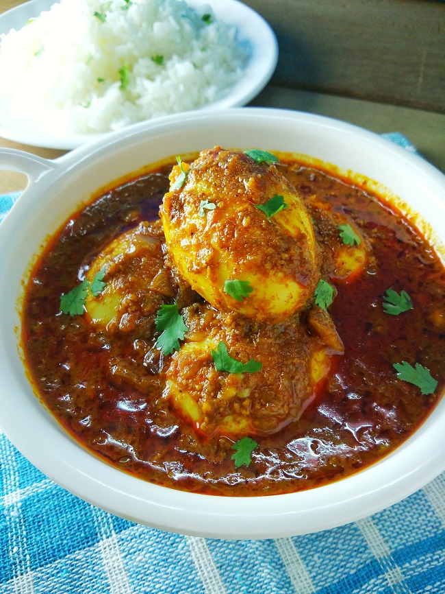 Egg Curry | Dhaba-Style Egg Gravy