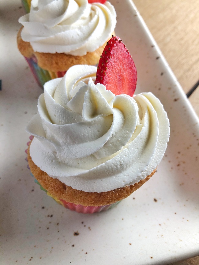 Strawberry and Chocolate Raisin Cupcakes