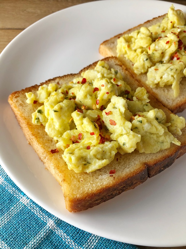 Scrambled Egg on Toast