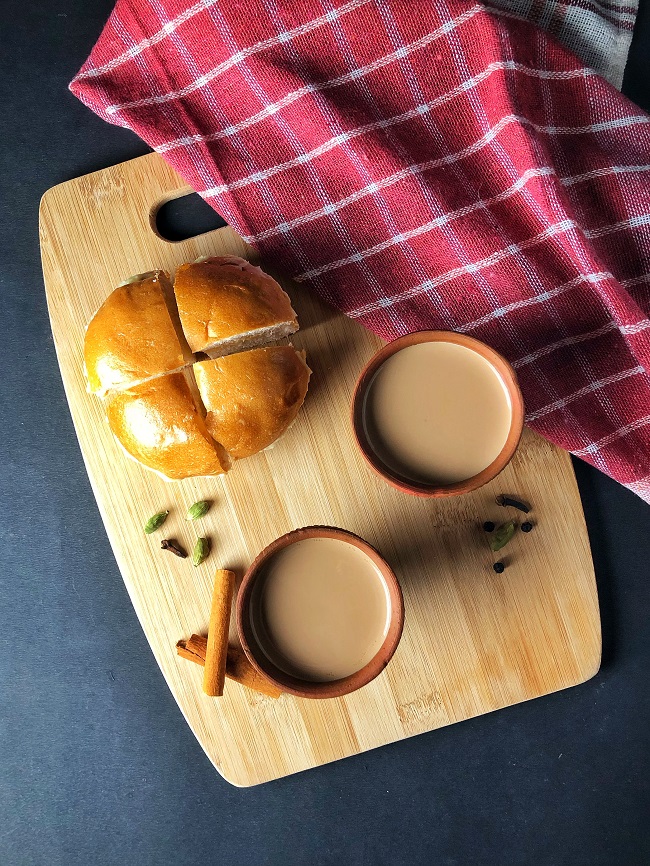 Masala Chai with Bun Maska
