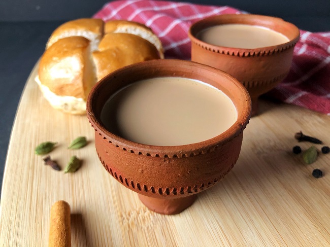 Masala Chai with Bun Maska
