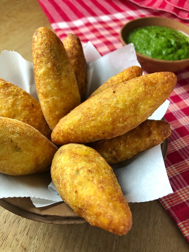 Koraishutir Puli Pitha | Bengali Pitha Recipe