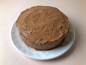 Vanilla Sponge Cake with Chocolate Buttercream Frosting
