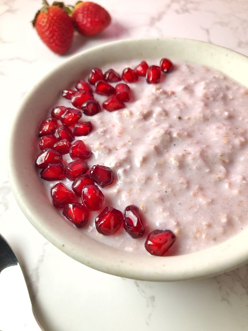 Pink Overnight Oats | Valentine’s Day Recipe