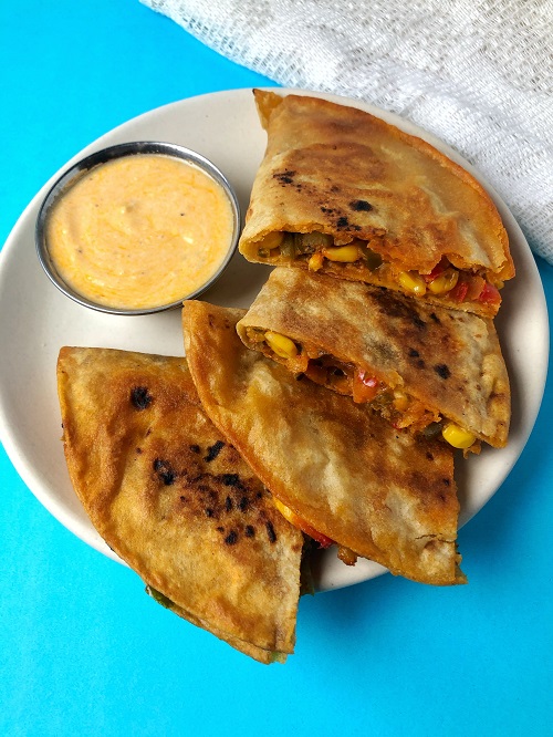 Quick Veggie Quesadilla | Leftover Roti Recipe