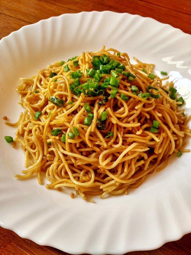 Chilli Garlic Noodles | Garlic Noodles | Indo-Chinese Noodles
