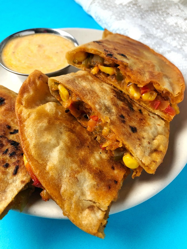 Quick Veggie Quesadilla | Leftover Roti Recipe 
