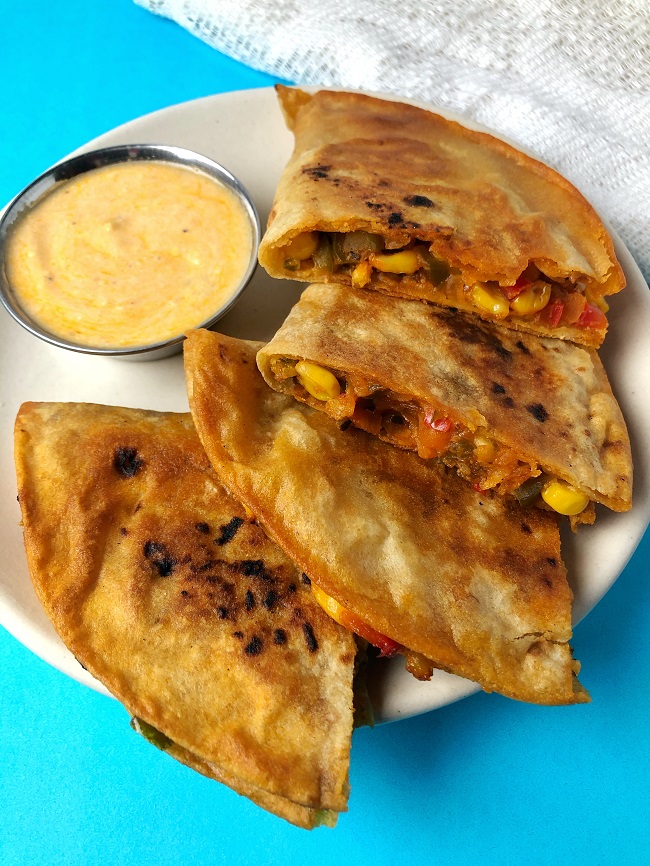 Quick Veggie Quesadilla | Leftover Roti Recipe