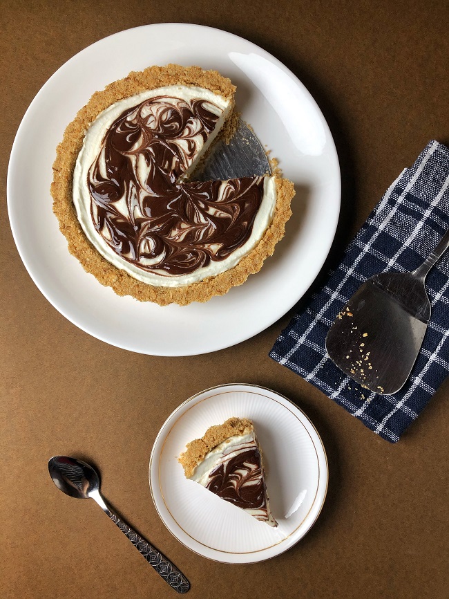 No-Bake Nutella Cream Cheese Pie
