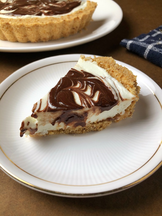 No-Bake Nutella Cream Cheese Pie