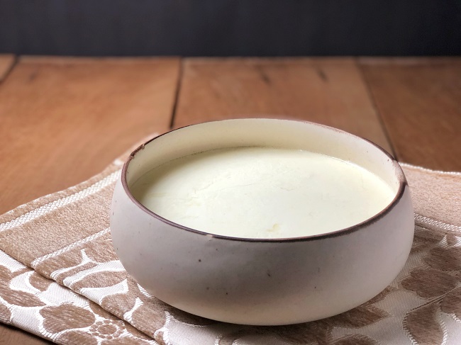 How to Make Yogurt or Curd At Home
