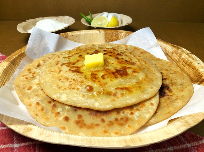 How To Make Dhaba Style Aloo Paratha
