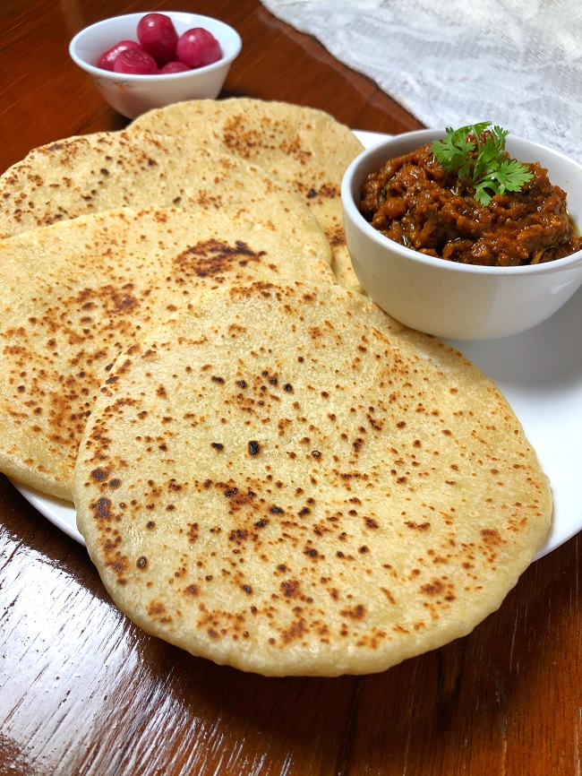 How To Make Khamiri Roti At Home