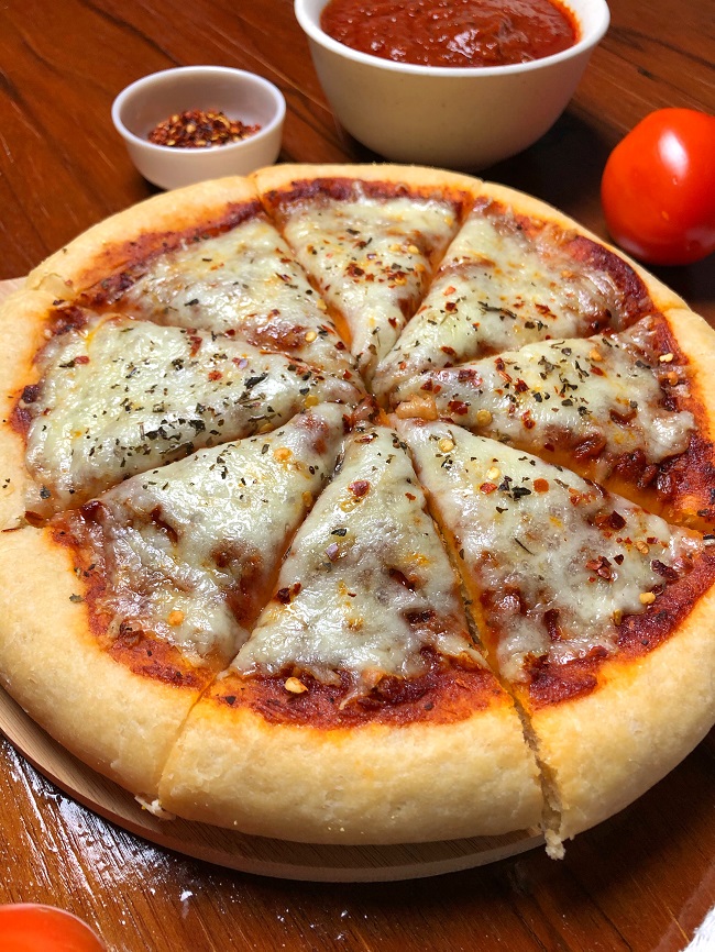 Classic Margherita Pizza Recipe