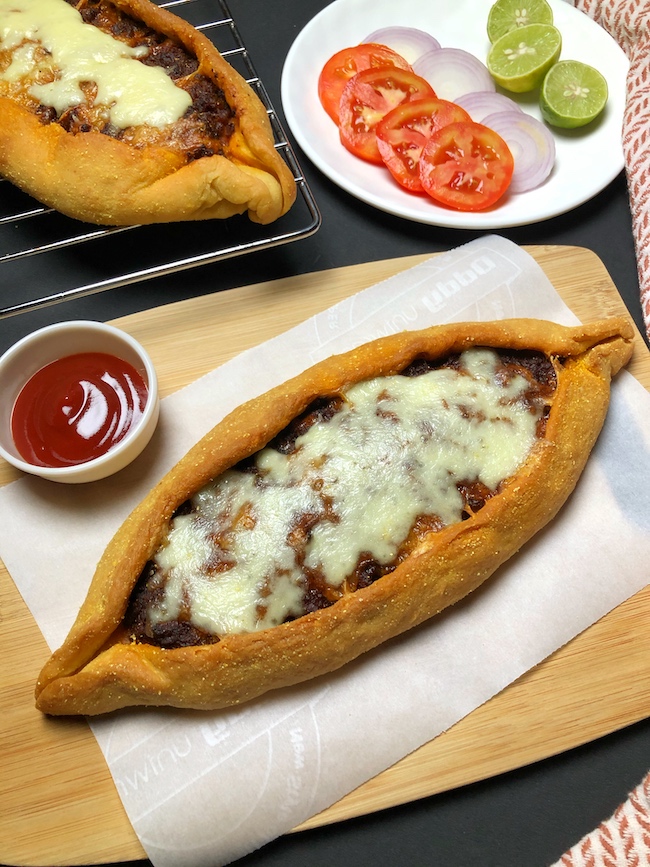 Turkish Pide (Pizza) with Keema Masala Filling