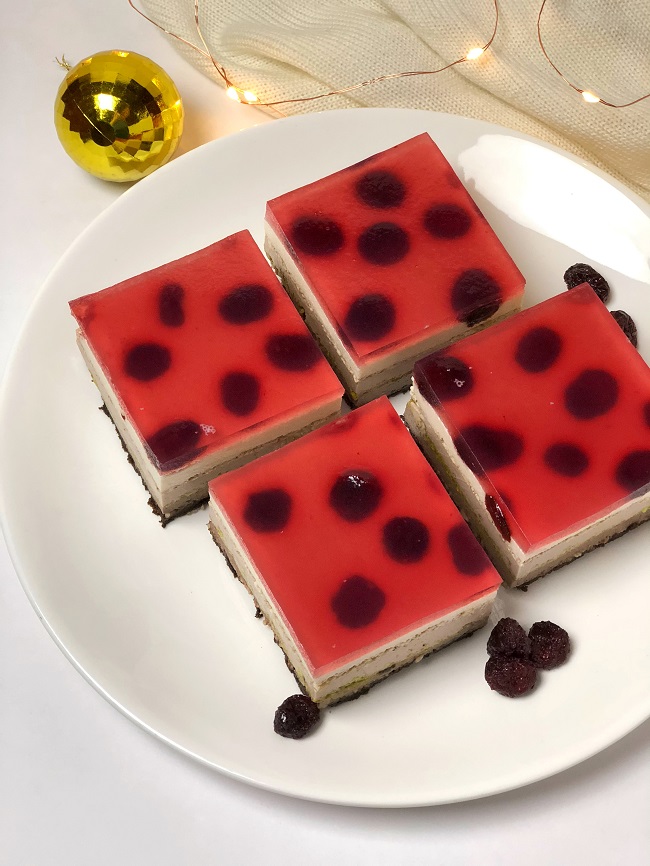 Cranberry Chocolate Panna Cotta Bars
