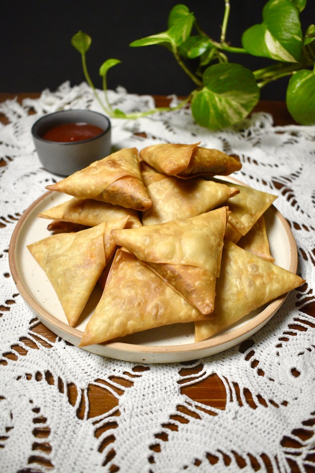 Keema Aloo Samosa - Spice and Colour