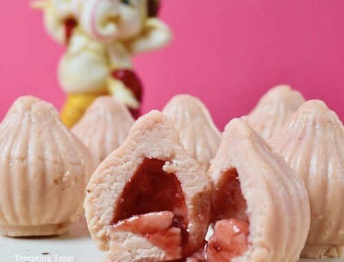 Instant Strawberry Mawa Modak Recipe