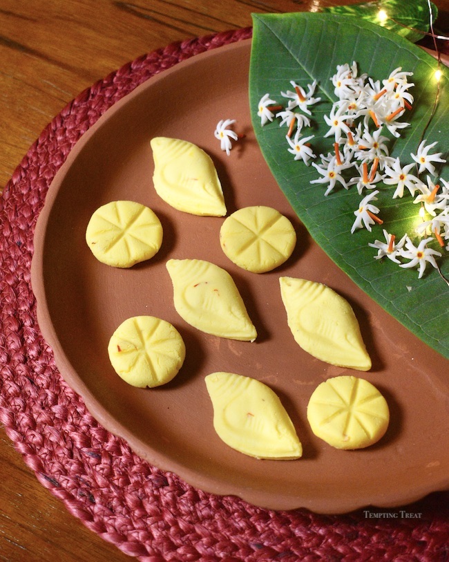 Easy Bengali Kesar Sandesh/Sondesh Recipe With And Without A Mould