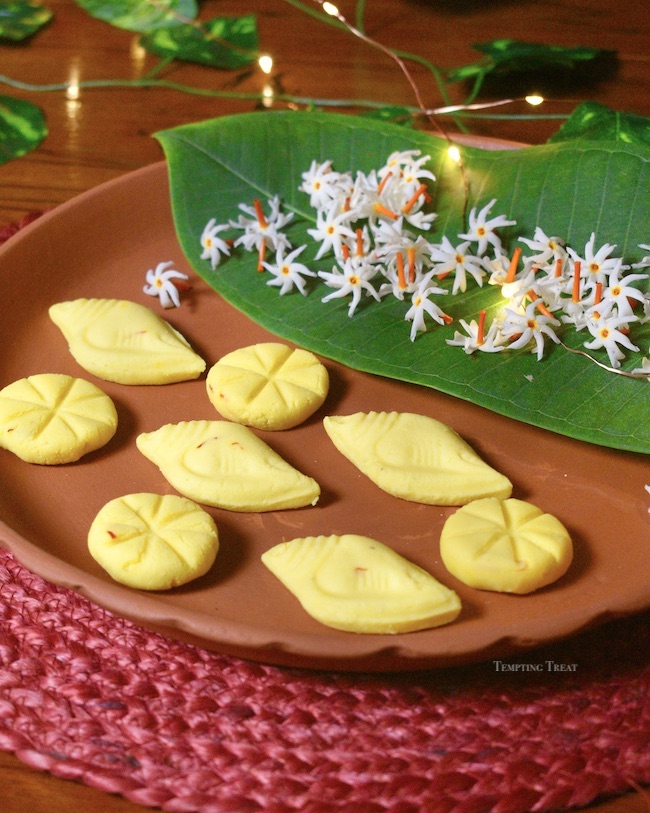 Easy Bengali Kesar Sandesh/Sondesh Recipe With And Without A Mould