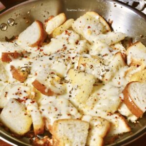 Instant Cheese Garlic Bread Recipe In A Pan | Leftover Bread Snack Recipes