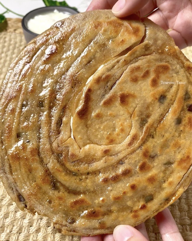 Achari Laccha/Lachha Paratha Recipe