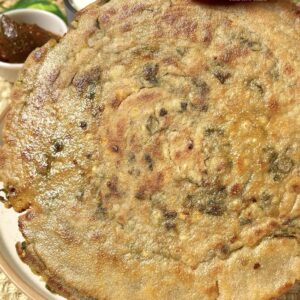 Garlic Laccha/Lachha Paratha Recipe