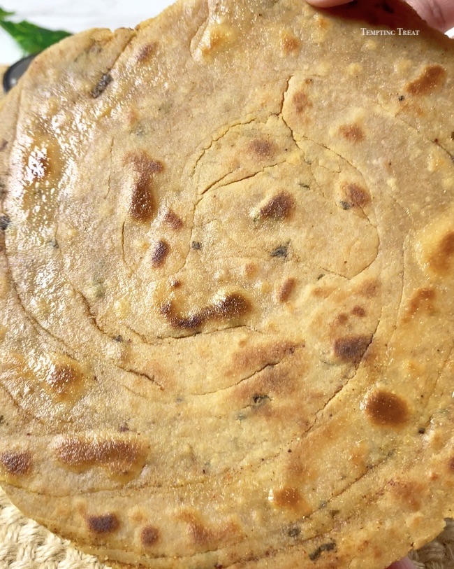 Masala Laccha/Lachha Paratha Recipe