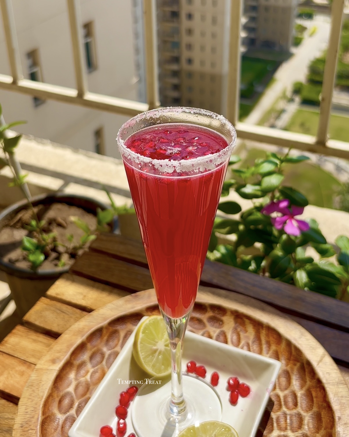 Pomegranate Summer Cooler Mocktail Recipe